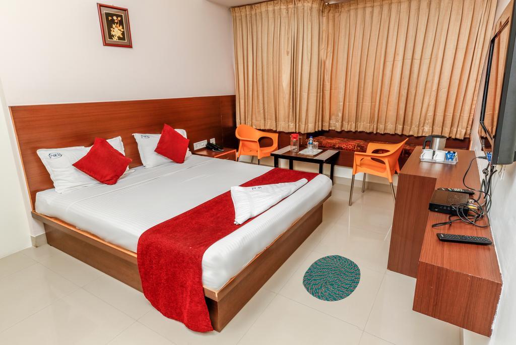 Hotel Pc Residency Mysuru Zewnętrze zdjęcie
